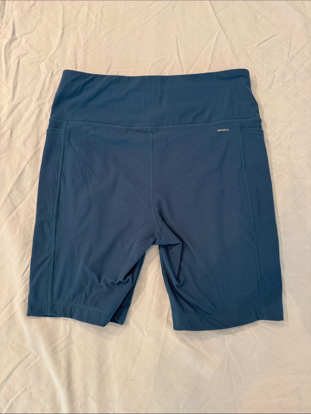 Mondetta Ribbed High-Rise 7” Bike Shorts in Teal. Size Large. - Picture 3 of 5